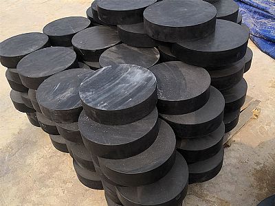 永川区板式橡胶支座由若干层橡胶片与薄钢板经加压硫化
